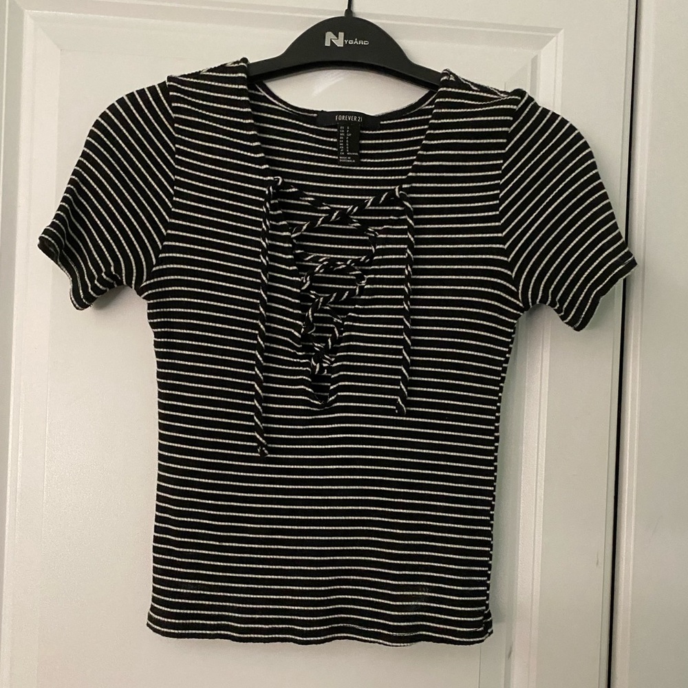Black/white striped top